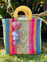Load image into Gallery viewer, La Adriana Wooden Handle Tote