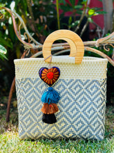Load image into Gallery viewer, La Adriana Wooden Handle Tote