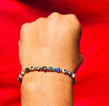 Load image into Gallery viewer, Ojitos Bracelet