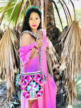 Load image into Gallery viewer, Guajira Bolsa Wayúu