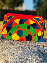 Load image into Gallery viewer, Fuzzy Wayúu Floral Clutch