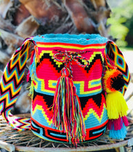 Load image into Gallery viewer, Guajira Bolsa Wayúu