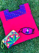 Load image into Gallery viewer, Fuzzy Wayúu Floral Clutch