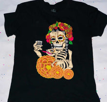 Load image into Gallery viewer, La Catrina Mezcalera Tee