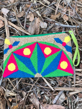 Load image into Gallery viewer, Fuzzy Wayúu Floral Clutch