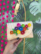 Load image into Gallery viewer, La Raíz Palma Clutch
