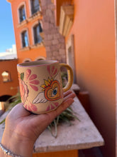 Load image into Gallery viewer, Tazita Ojito Buena Suerte