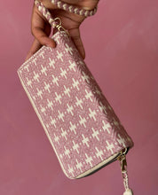 Load image into Gallery viewer, Lairranzar Handwoven Wallet