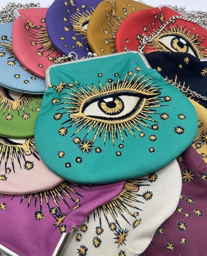 Buenas Vibras Ojo Clutch Bag
