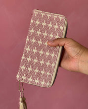 Load image into Gallery viewer, Lairranzar Handwoven Wallet