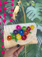 Load image into Gallery viewer, La Raíz Palma Clutch
