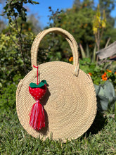 Load image into Gallery viewer, Magaly Palm Leaf Fresa Bag
